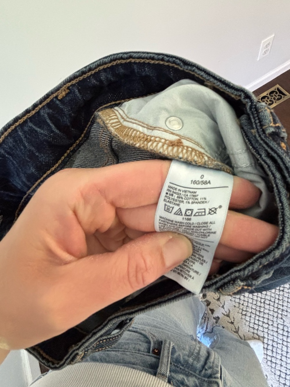 Old Navy Dark Wash Raw Hem OG Ankle Straight Jean Size 0 NWT - Picture 6 of 14